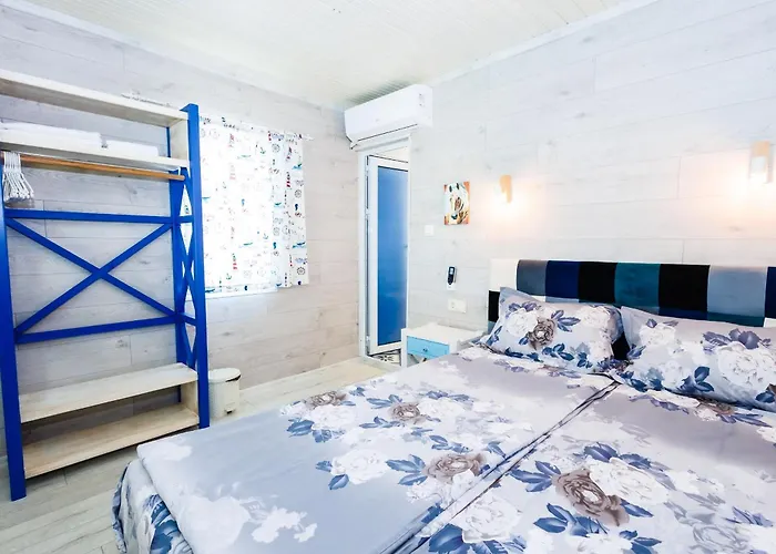 къщата с рибките וילה