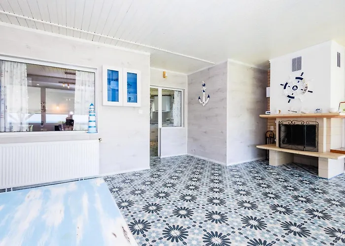 къщата с рибките * סינמורץ